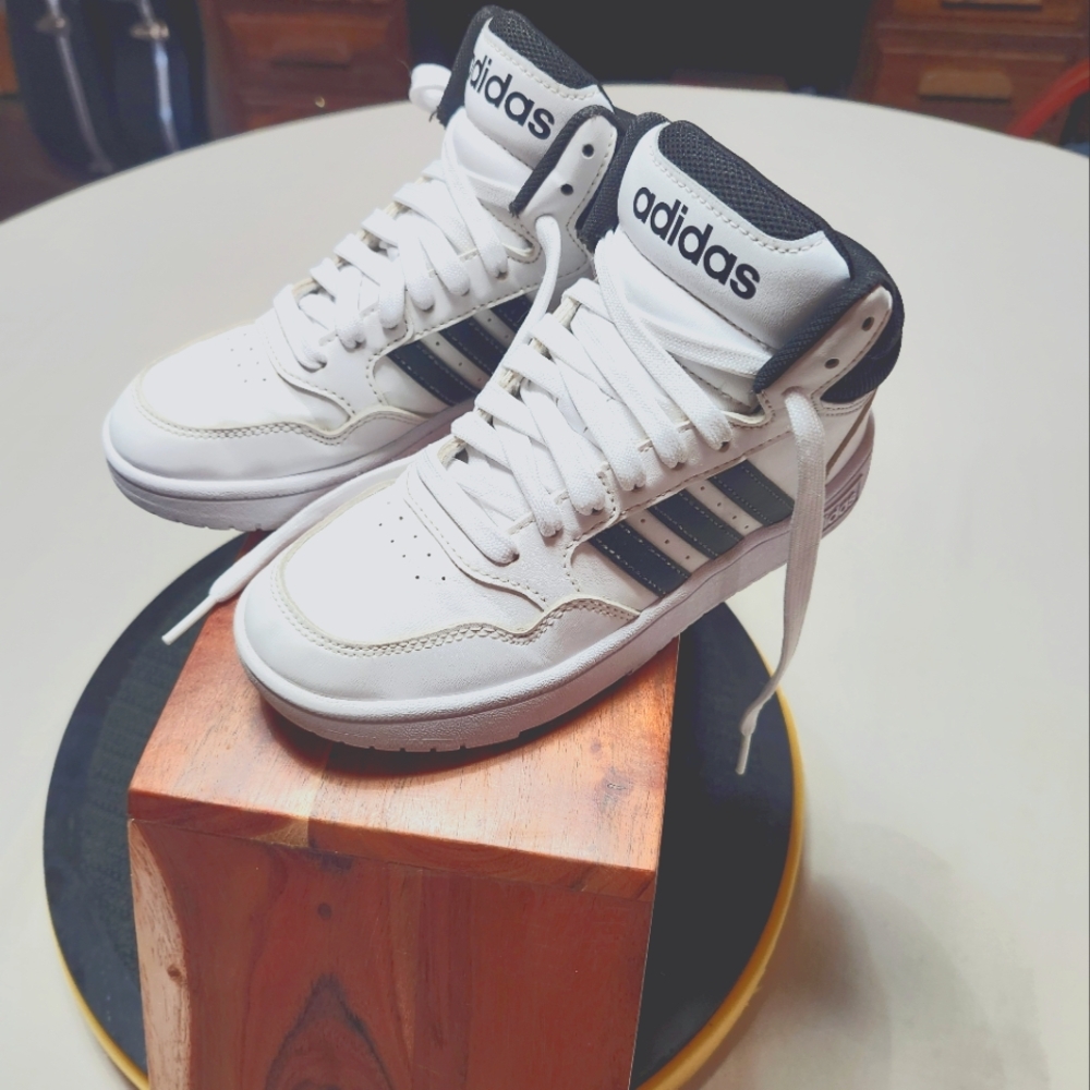 Adidas Hoops 3.0 Mid Basketball (Big Kids) Sneakers In Size U.S. 1